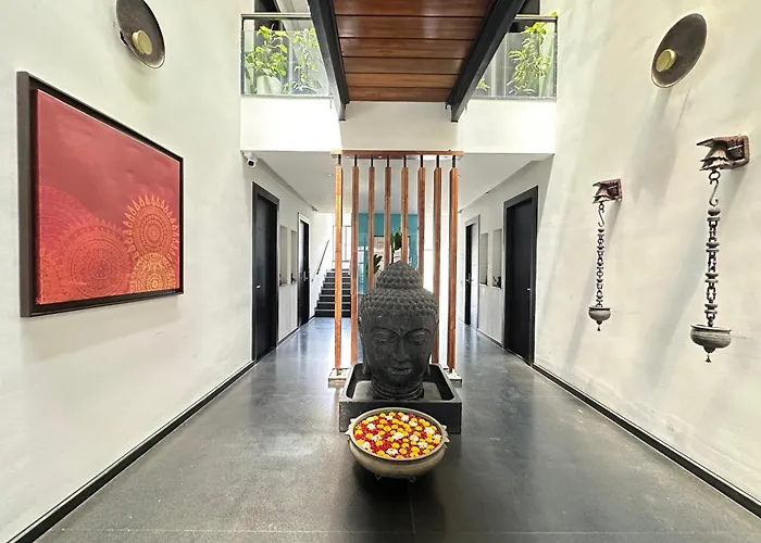 Aura Corporate Suites