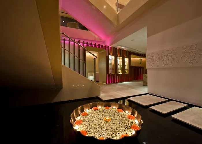 5 star hotels Taj Mg Road Bengaluru